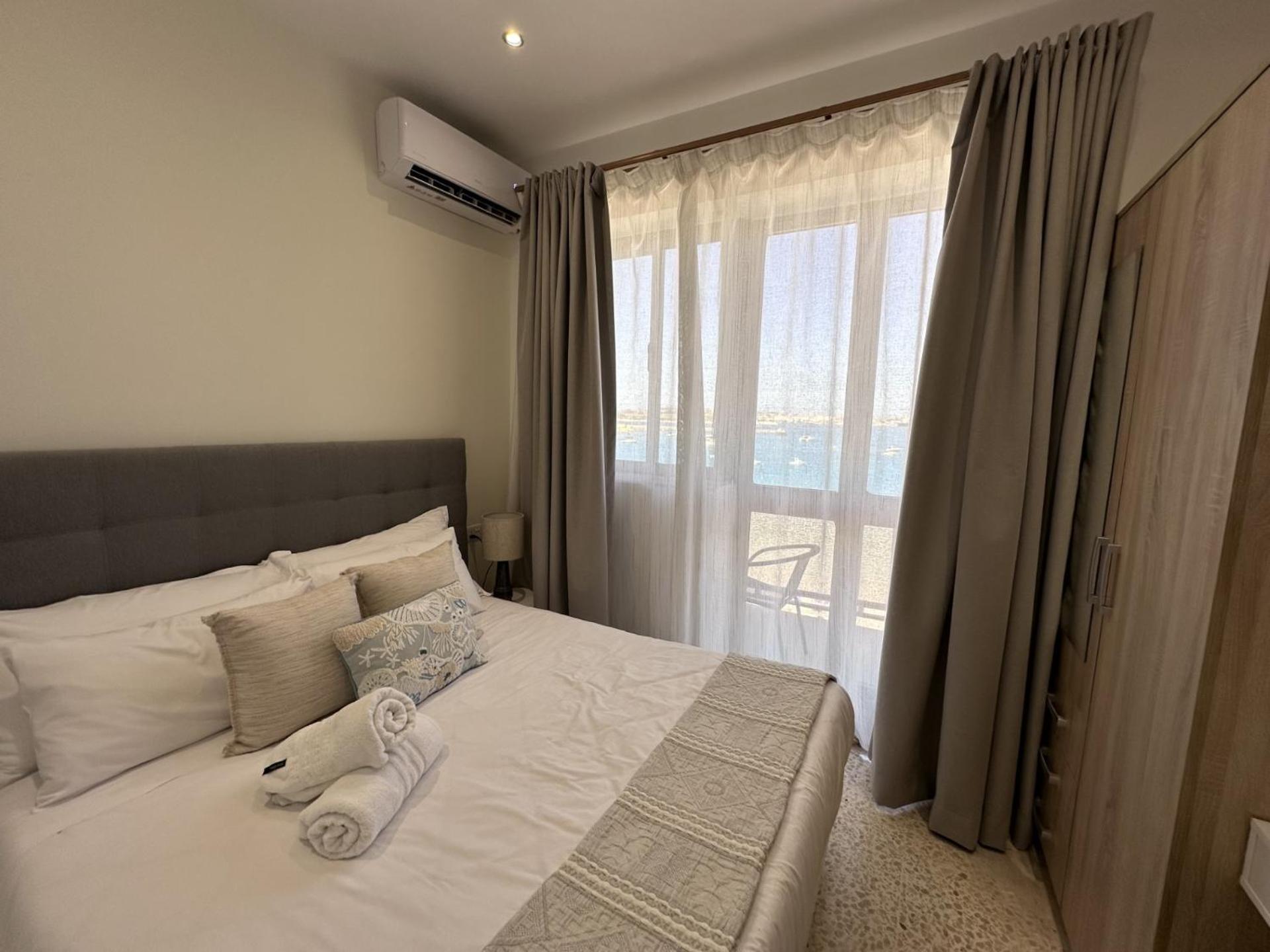 The Beach House Birżebbuġa Exterior foto